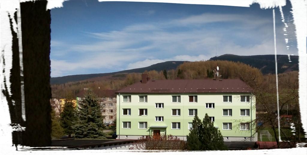 Apartman Loucna Nad Desnou Ngoại thất bức ảnh